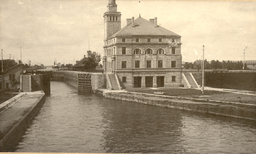 Weitzel Lock and Administration Building