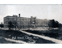 L'Anse High School